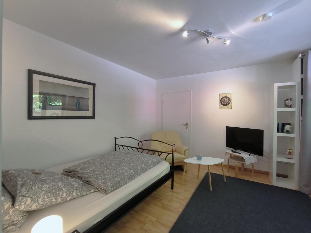 Ferienwohnung Zwischen Den Meeren - Schoene Und Gemuetliche Fewo Mit Garten Dorpstedt Exteriör bild