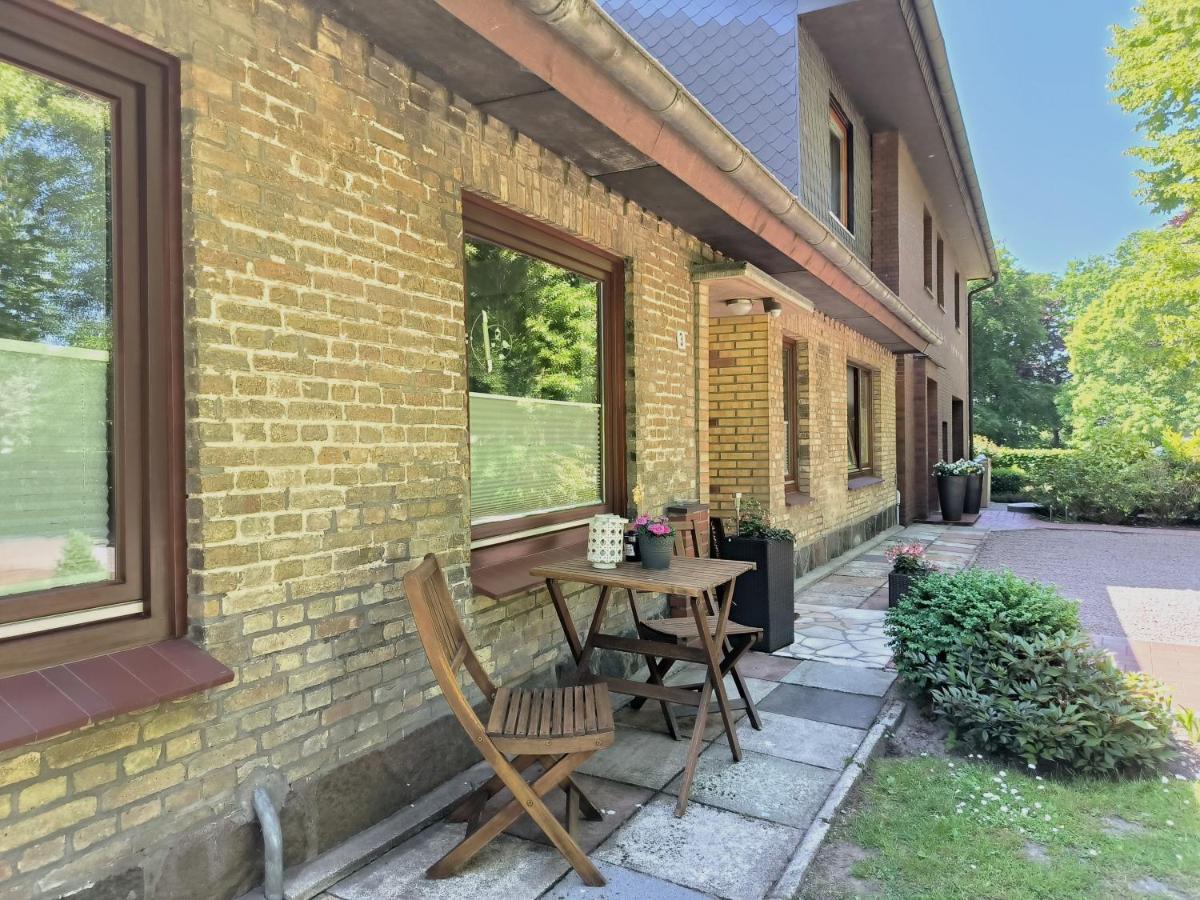 Ferienwohnung Zwischen Den Meeren - Schoene Und Gemuetliche Fewo Mit Garten Dorpstedt Exteriör bild
