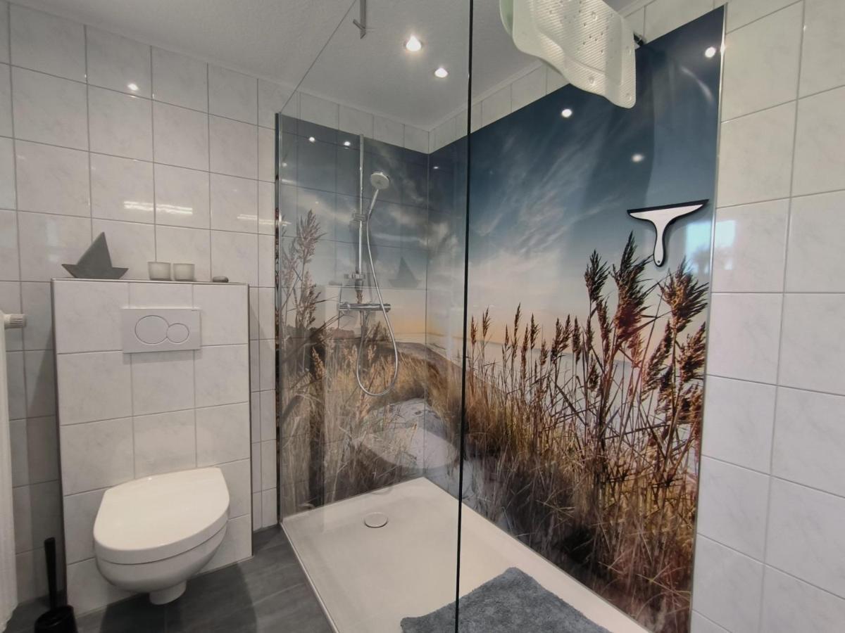 Ferienwohnung Zwischen Den Meeren - Schoene Und Gemuetliche Fewo Mit Garten Dorpstedt Exteriör bild