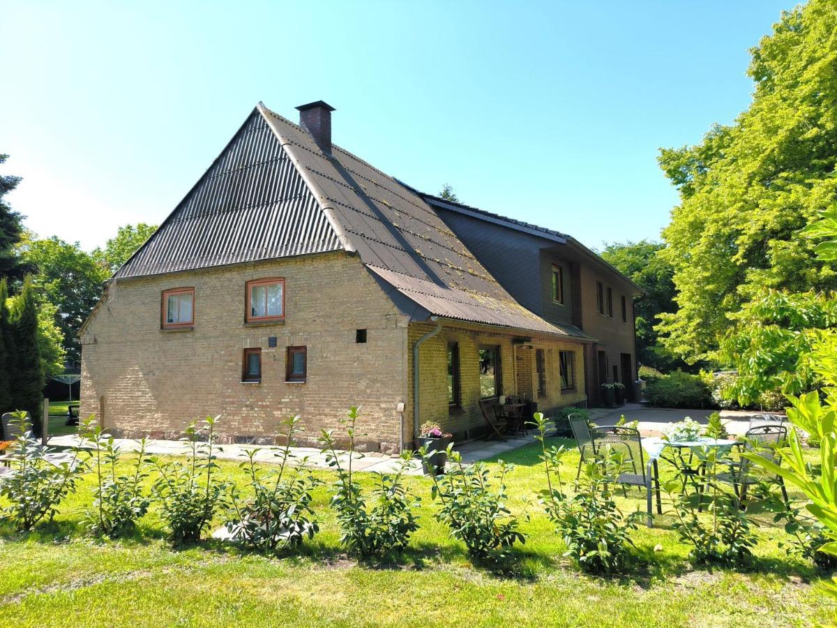 Ferienwohnung Zwischen Den Meeren - Schoene Und Gemuetliche Fewo Mit Garten Dorpstedt Exteriör bild