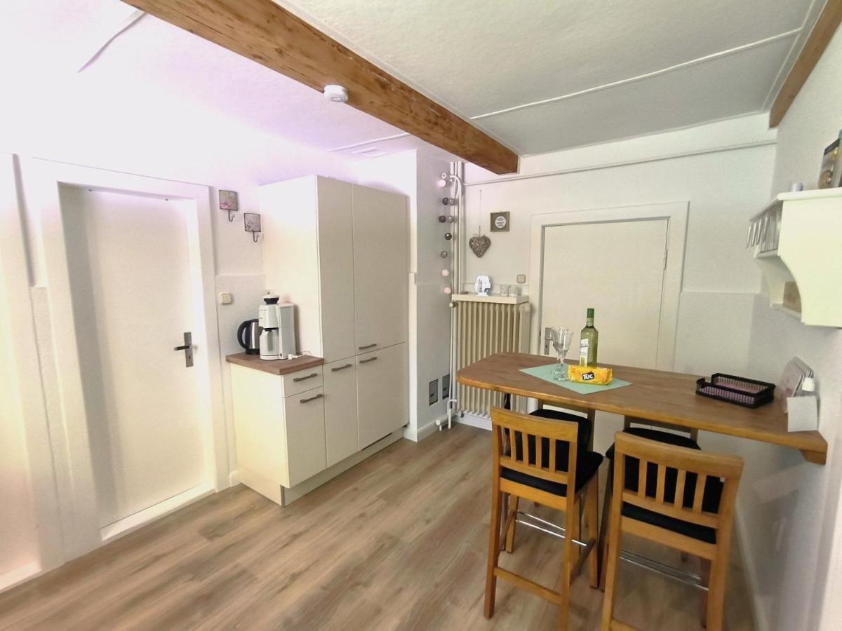 Ferienwohnung Zwischen Den Meeren - Schoene Und Gemuetliche Fewo Mit Garten Dorpstedt Exteriör bild